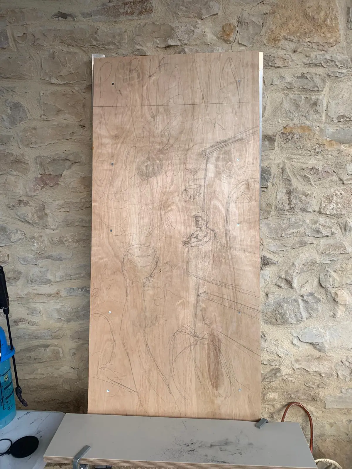Crouqis sur le support en bois