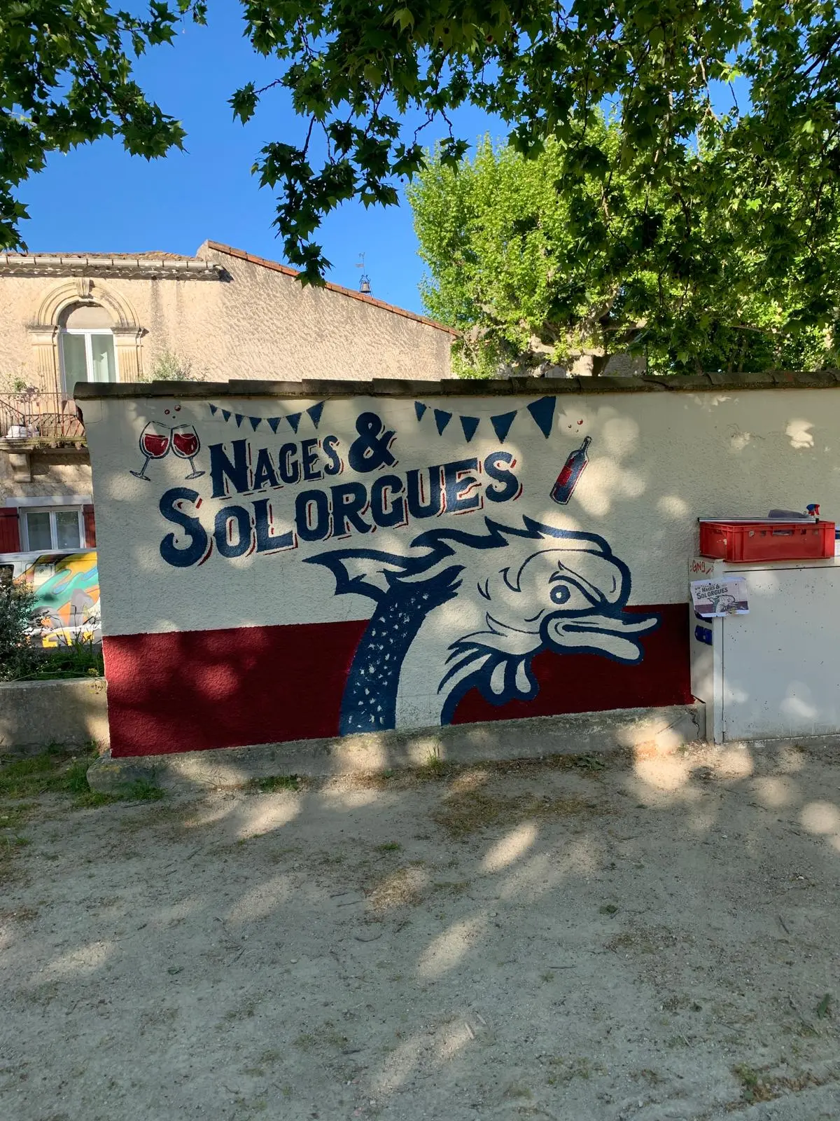travail derrière
